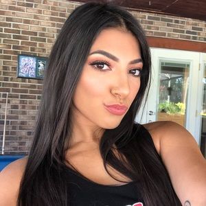 Meet your Posher, Jayleen